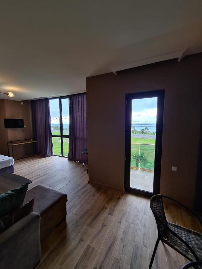 Casa Del Mar Hotell Kvariati Eksteriør bilde