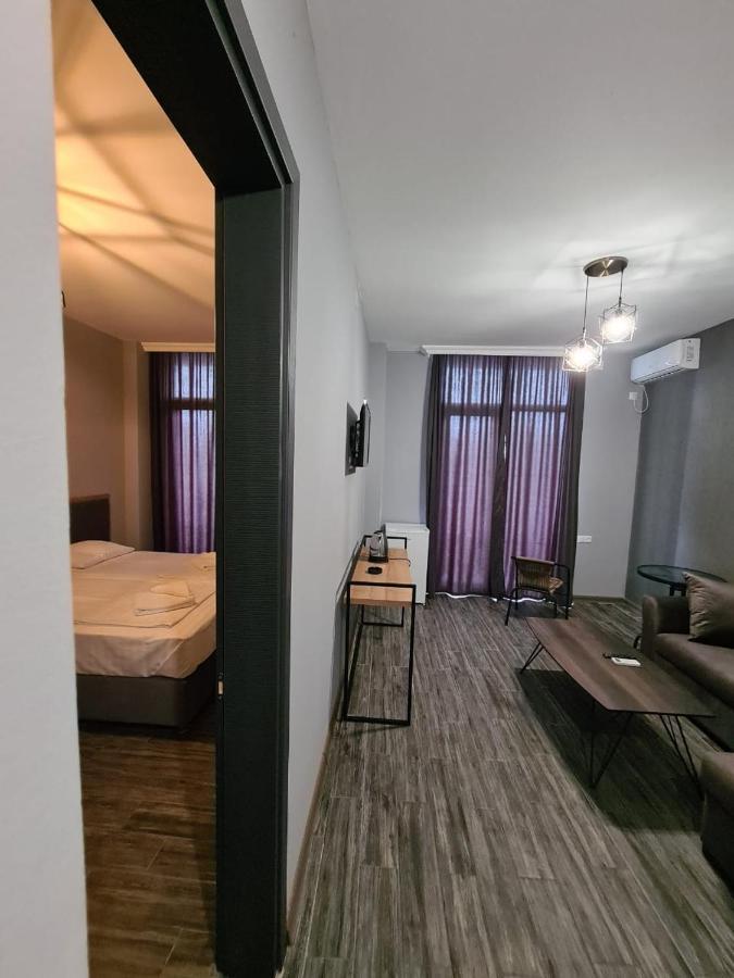 Casa Del Mar Hotell Kvariati Eksteriør bilde
