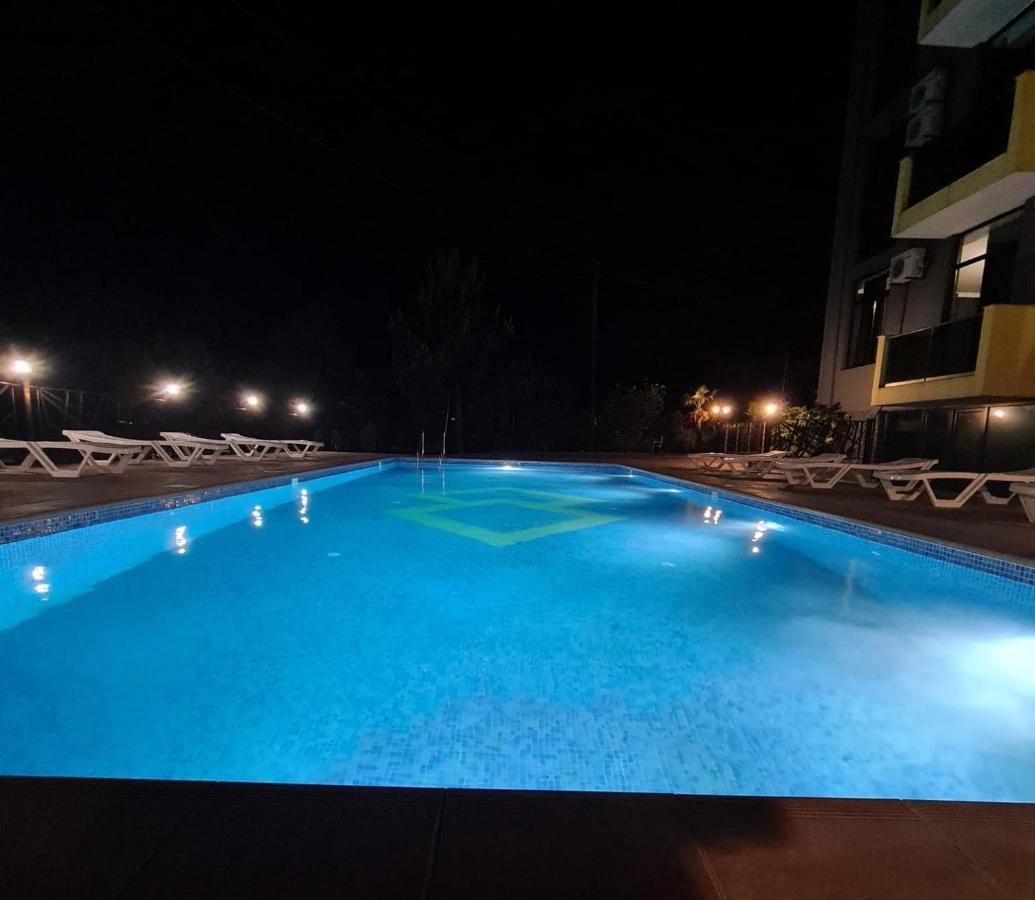Casa Del Mar Hotell Kvariati Eksteriør bilde